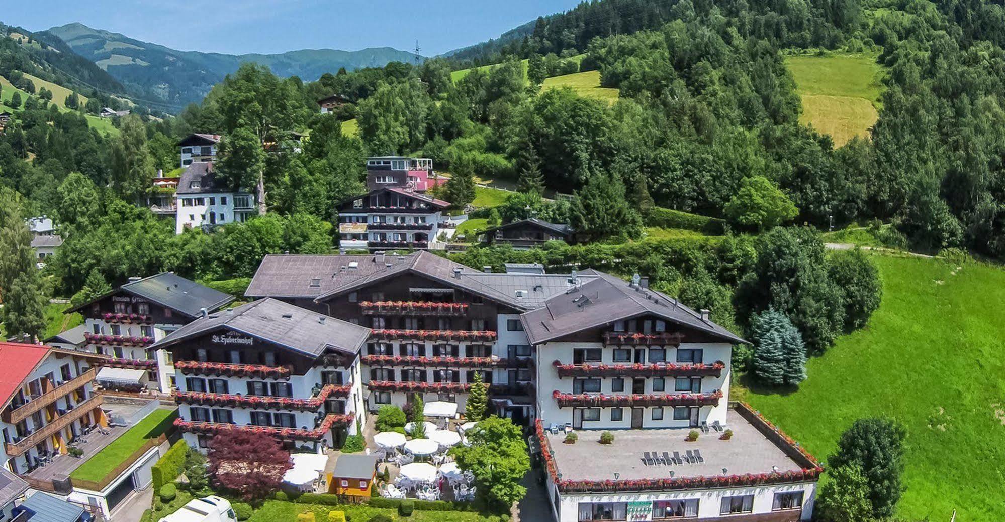 Hotel St. Hubertushof Zell am See Exterior foto